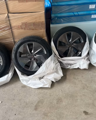 Cupra born cerchi 18” Cyclone aero+gomme hankook