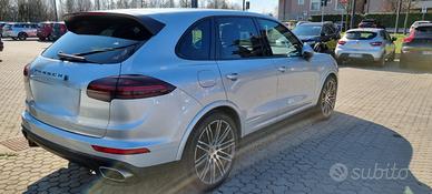 Porsche Cayenne 3.0 V6 Diesel Platinum Edition