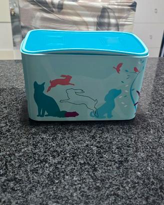 Contenitore tupperware