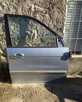 Porta anteriore destra Kia Carnival prima serie