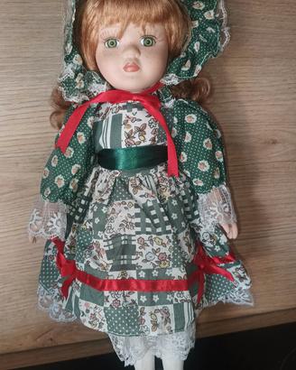 Bambola in ceramica 