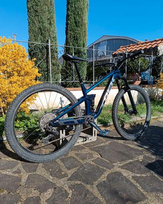 MTB TREK  top fuel 8 .