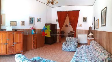 Indipendente in Centro con giardino,garage&deposit