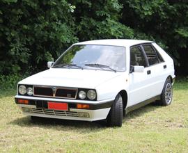 Lancia Delta HF integrale 16 valvole