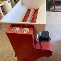 Diraspatrice elettrica con pompa