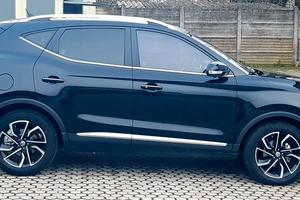MG ZS LUXURY 1.0 TURBO AUTOMATICA