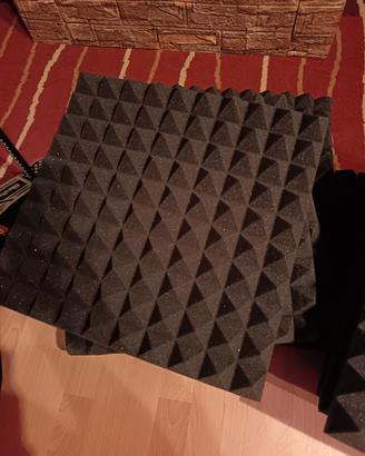 10 pannelli piramidali 50 x 50 