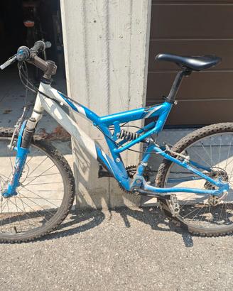 MTB Decathlon Rockrider 6.1 Biammortizzata