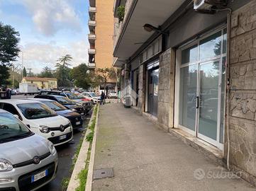 NEGOZIO A ROMA