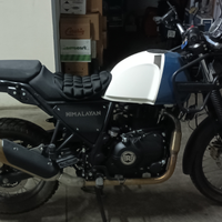 Royal enfeild Himalayan 411