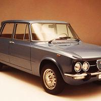 Alfa Romeo Giulia nuova super 1300 ricambi usati