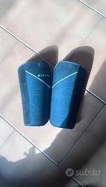 parastinchi da calcio 