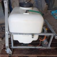 Attrezzatura per diserbo