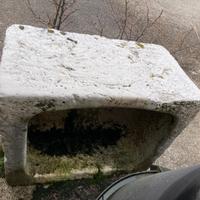 Pietra antica scavata