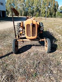 Trattore fiat 211r la piccola