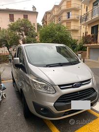 Ford tourneo custom