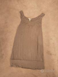 vestiti a 5€ l'uno