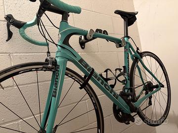 Bici da corsa Bianchi Infinito Countervail