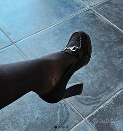 Mocassino con tacco Tod's