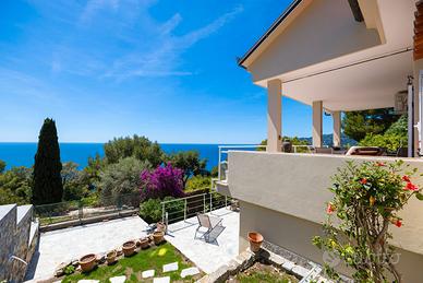 Liguria, Andora , Splendido alloggio in Villa 