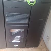 STUFA A PELLET MAI USATA