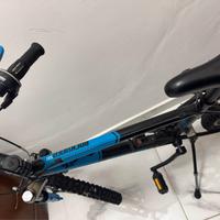 mount bike con marcie cam  rockrider 500 ruote 24"