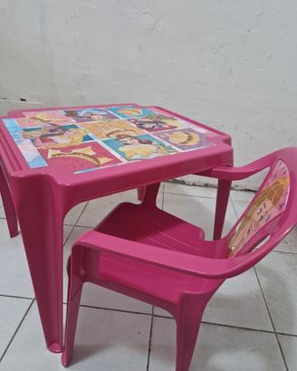 tavolo e sedia