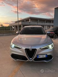 Alfa Romeo Stelvio 2.2 Turbodiesel 160 CV AT8 RWD 