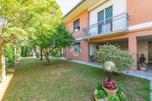 BIFAMILIARE A RESCALDINA