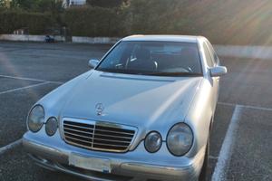 Mercedes E250Avantgarde