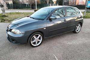 Seat Ibiza 1.4 GPL neo patentati come nuova