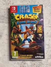 CRASH BANDICOOT