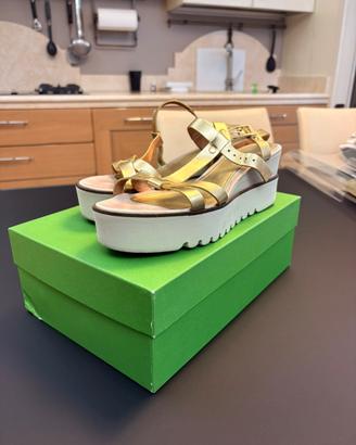 Sandali platform Palomitas oro con zeppa
