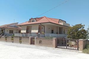 Chieti - Villa singola su tre piani