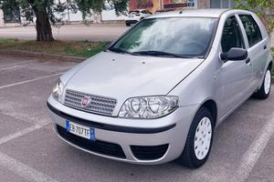 FIAT PUNTO 1.2 5P POCHI KM. 10-2010