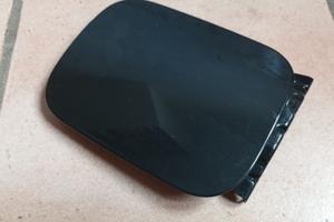 Ricambi Audi A4 2000-2004 sportello serbatoio nero