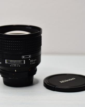 Nikon AF 85mm f/1.4D - perfetto per rittratti