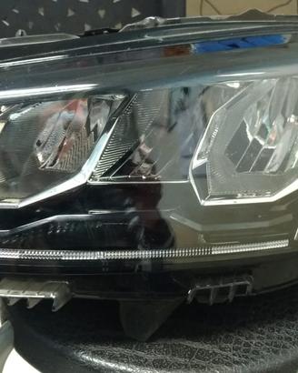 Faro Peugeot 2008