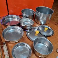 set batteria pentole campeggio 