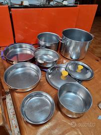 set batteria pentole campeggio 