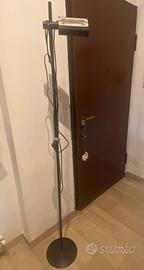 Lampada alogena a piantana (manca lampadina)