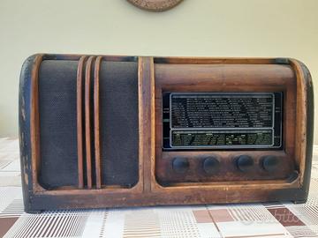 Radio a valvole epoca fascista