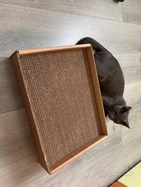 Grattatoio in cartone ondulato