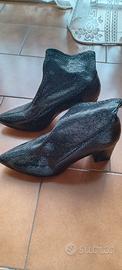 stivaletti donna a punta con tacco comodo 