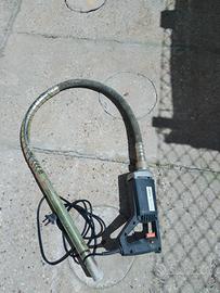 Vibratore per calcestruzzo
