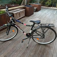 City bike b-twin nera