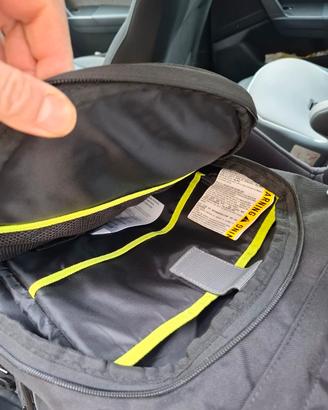 Zaino Moto GIVI EA129B (15 Litri) - Pari al Nuovo