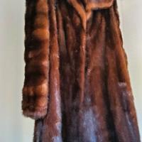 Pelliccia e cappello in vero visone
