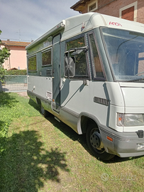 Camper motorhome funzionante