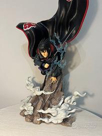 Action figure sasuke uchiha